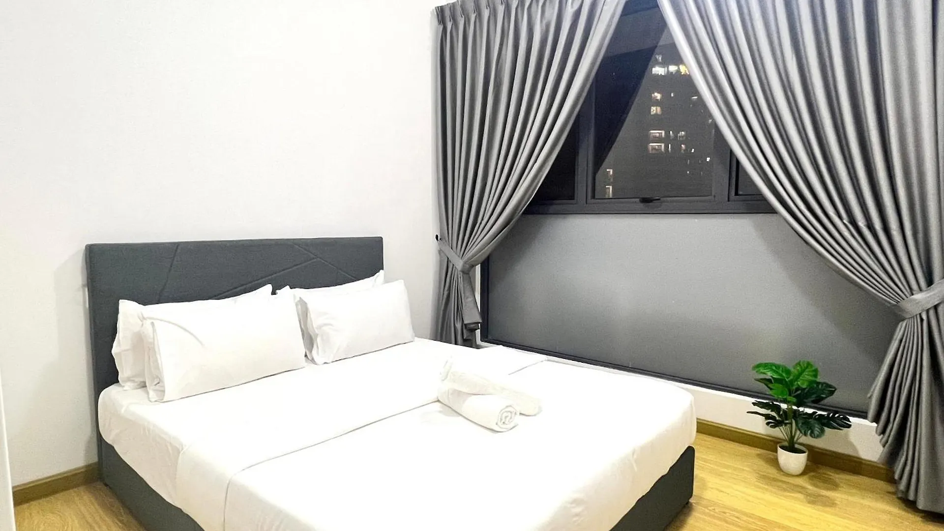 Apartment Cozy City View 3R3B Countrygarden Jb Johor Bahru